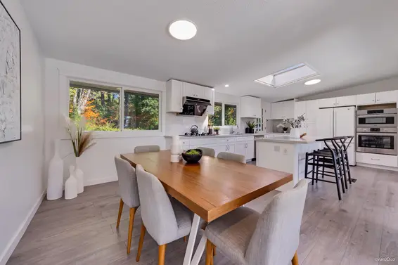 667 Plymouth Drive, North Vancouver For Sale - image 8