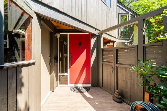 6680 Wellington Avenue, West Vancouver For Sale - image 4