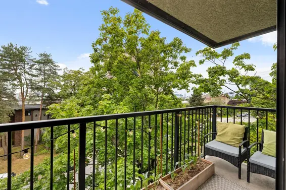 303 120 East 5th Street, North Vancouver For Sale - image 4