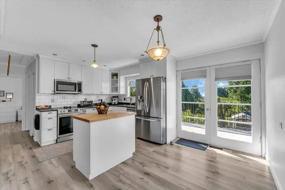 135 East 27 Street, North Vancouver For Sale - image 10