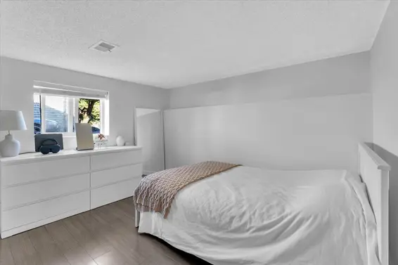 135 East 27 Street, North Vancouver For Sale - image 20
