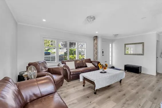 135 East 27 Street, North Vancouver For Sale - image 5