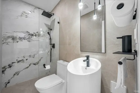 2175 Kings Avenue, West Vancouver For Sale - image 17