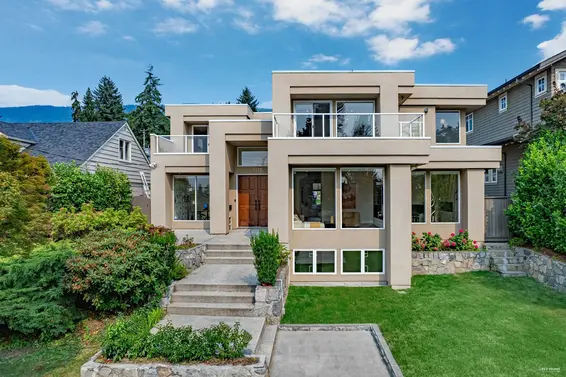 2175 Kings Avenue, West Vancouver For Sale - image 2
