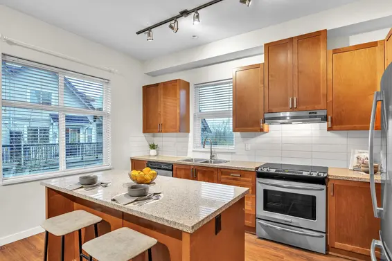 717 Premier Street, North Vancouver For Sale - image 15