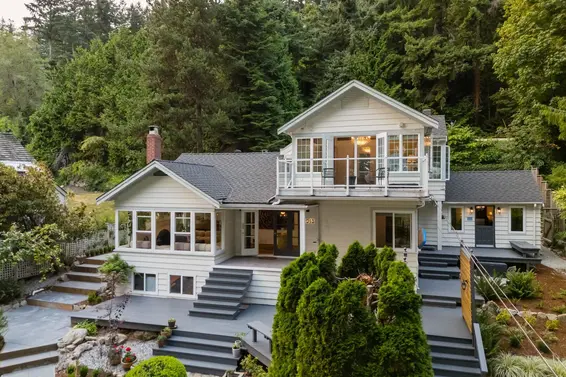 4043 Rose Crescent, West Vancouver For Sale - image 33