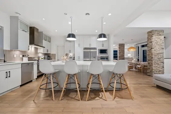 2775 Lyndene Road, North Vancouver For Sale - image 12