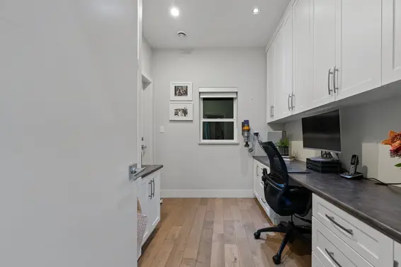 2775 Lyndene Road, North Vancouver For Sale - image 16