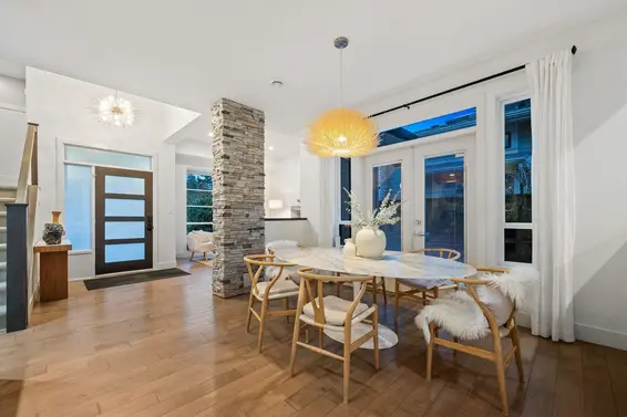 2775 Lyndene Road, North Vancouver For Sale - image 9