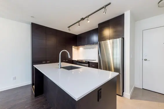 302 1677 Lloyd Avenue, North Vancouver For Sale - image 6