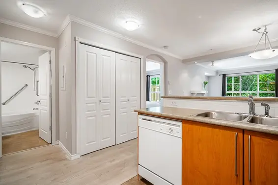 112 1150 East 29th Street, North Vancouver For Sale - image 13