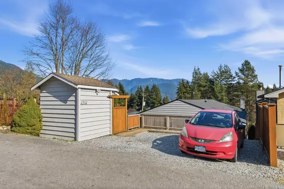 1911 Deep Cove Road, North Vancouver For Sale - image 25
