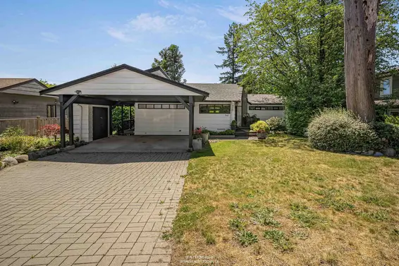 947 Evergreen Place, North Vancouver