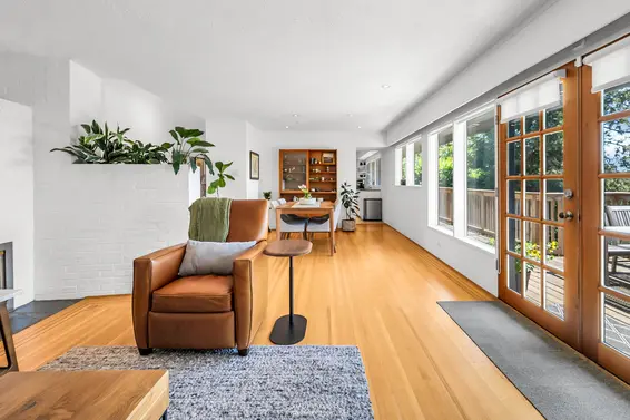 947 Evergreen Place, North Vancouver For Sale - image 5