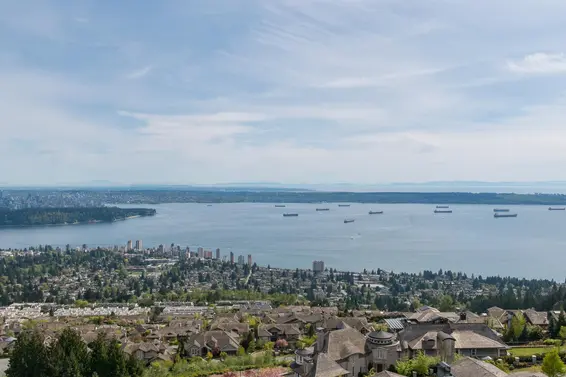 2345 Kadlec Court, West Vancouver For Sale - image 11