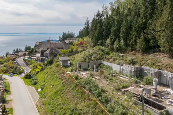 2345 Kadlec Court, West Vancouver For Sale - image 15