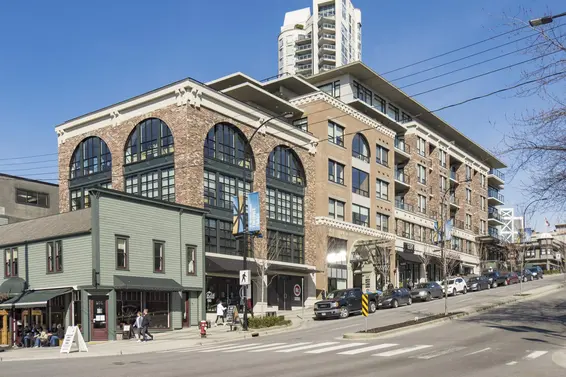 207 105 West 2Nd Street, North Vancouver