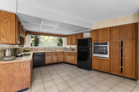 1220 Seymour Boulevard, North Vancouver For Sale - image 9