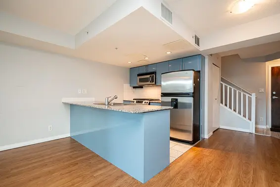 TH6 168 East Esplanade Avenue, North Vancouver For Sale - image 8