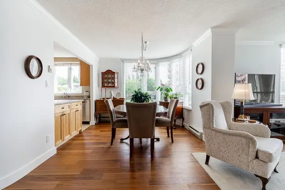 301 2203 Bellevue Avenue, West Vancouver For Sale - image 7
