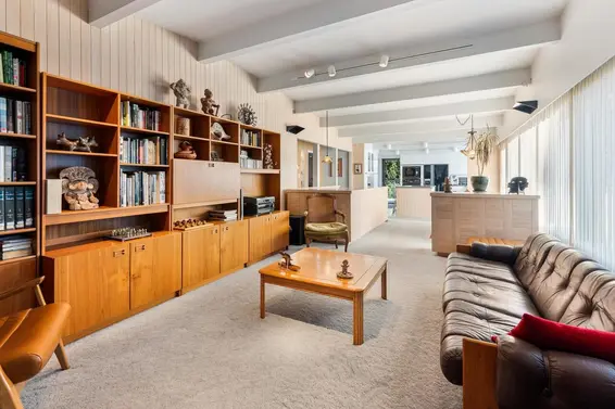 1588 Merlynn Crescent, North Vancouver For Sale - image 23