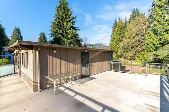 1588 Merlynn Crescent, North Vancouver For Sale - image 35