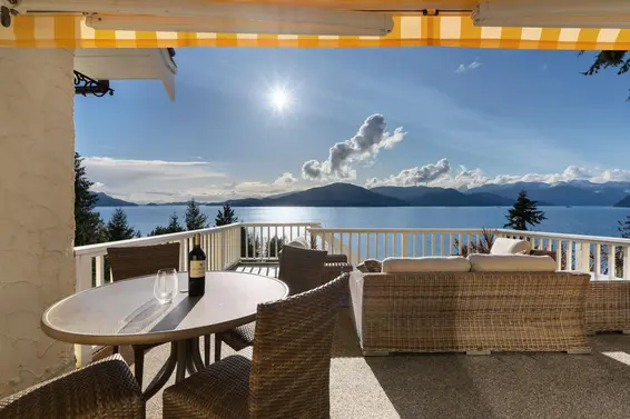 70 Isleview Place, LIONS BAY
