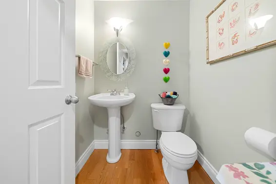 2380 Mackay Avenue, North Vancouver For Sale - image 19