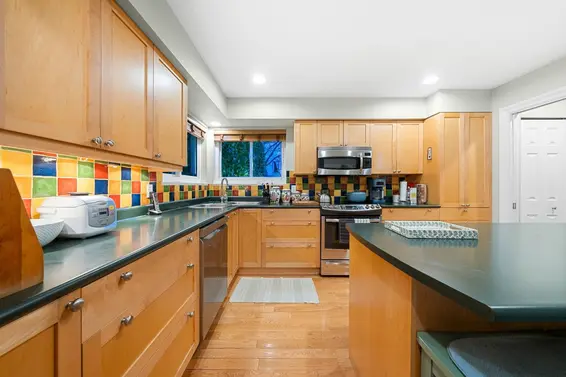 2380 Mackay Avenue, North Vancouver For Sale - image 9