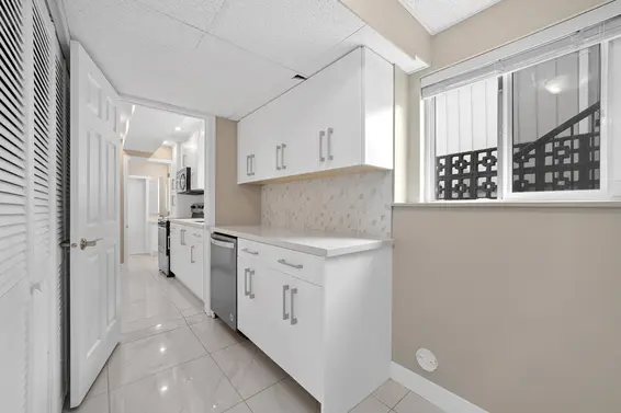 1137 Cloverley Street, North Vancouver For Sale - image 26