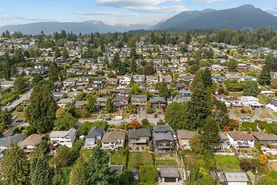1137 Cloverley Street, North Vancouver For Sale - image 39