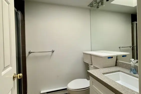 403 106 West Kings Road, North Vancouver For Sale - image 10