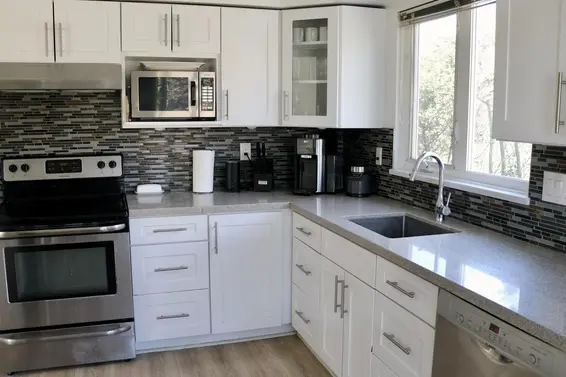 403 106 West Kings Road, North Vancouver For Sale - image 8