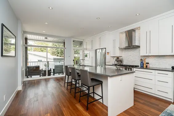 2007 Larson Road, North Vancouver For Sale - image 10