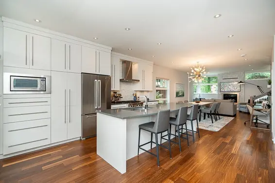 2007 Larson Road, North Vancouver For Sale - image 11