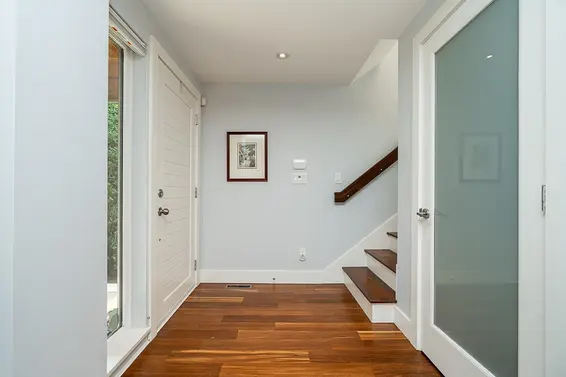 2007 Larson Road, North Vancouver For Sale - image 5