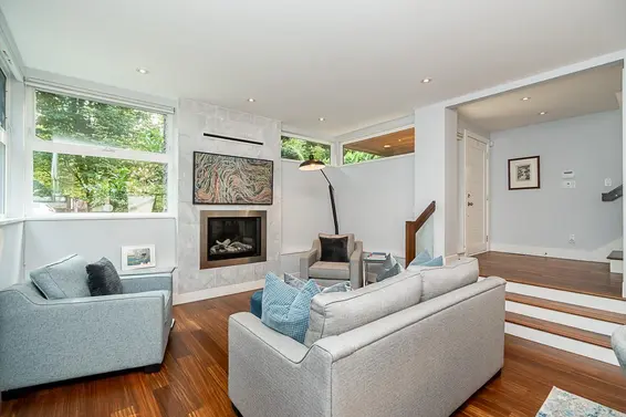 2007 Larson Road, North Vancouver For Sale - image 6