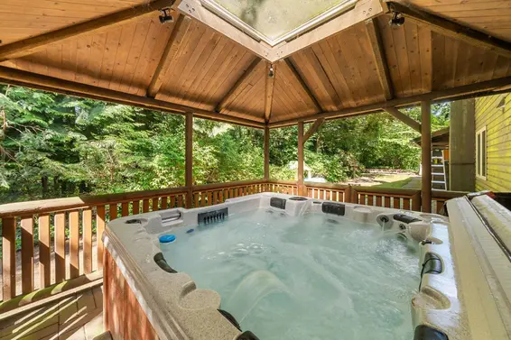 2297 Bowser Avenue, North Vancouver For Sale - image 14