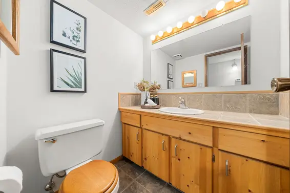 2297 Bowser Avenue, North Vancouver For Sale - image 36
