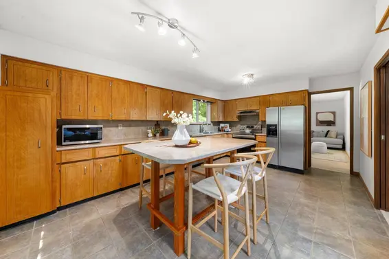 2297 Bowser Avenue, North Vancouver For Sale - image 9