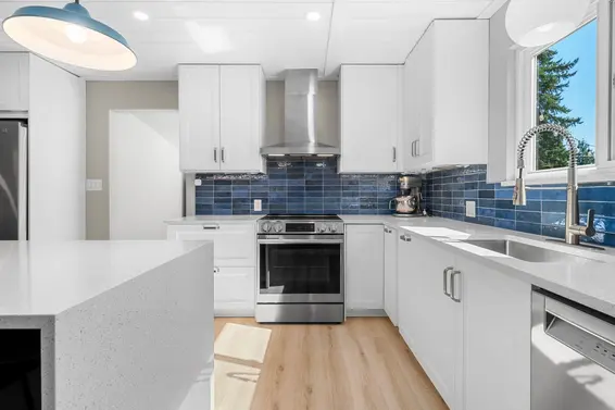 2763 Violet Street, North Vancouver For Sale - image 10