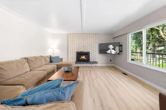 2763 Violet Street, North Vancouver For Sale - image 13