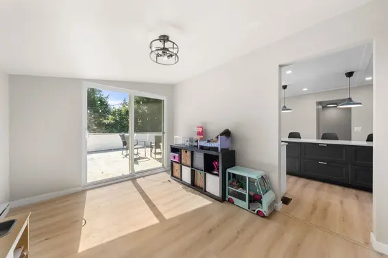 2763 Violet Street, North Vancouver For Sale - image 17