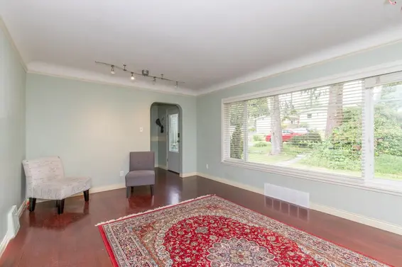 341 West 24th Street, North Vancouver For Sale - image 9