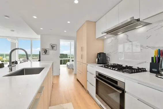 1806 1500 Fern Street, North Vancouver For Sale - image 14