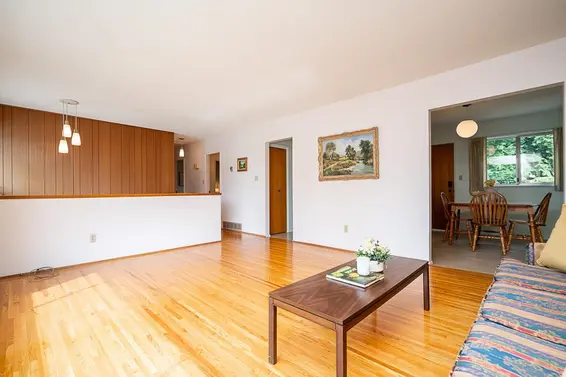 1634 Ross Road, North Vancouver For Sale - image 6