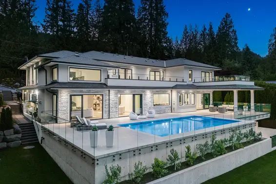 360 Southborough Drive, West Vancouver