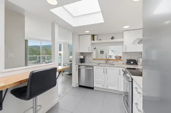 1004 995 Roche Point Drive, North Vancouver For Sale - image 10