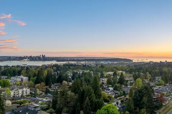 302 2545 Lonsdale Avenue, North Vancouver For Sale - image 2