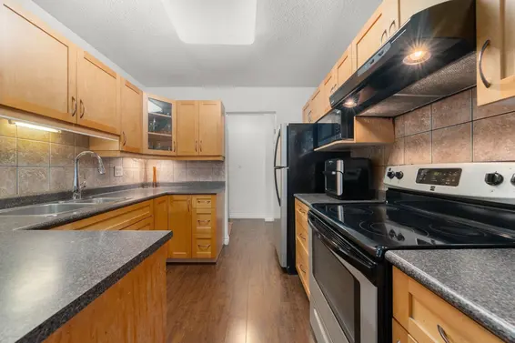 302 2545 Lonsdale Avenue, North Vancouver For Sale - image 20